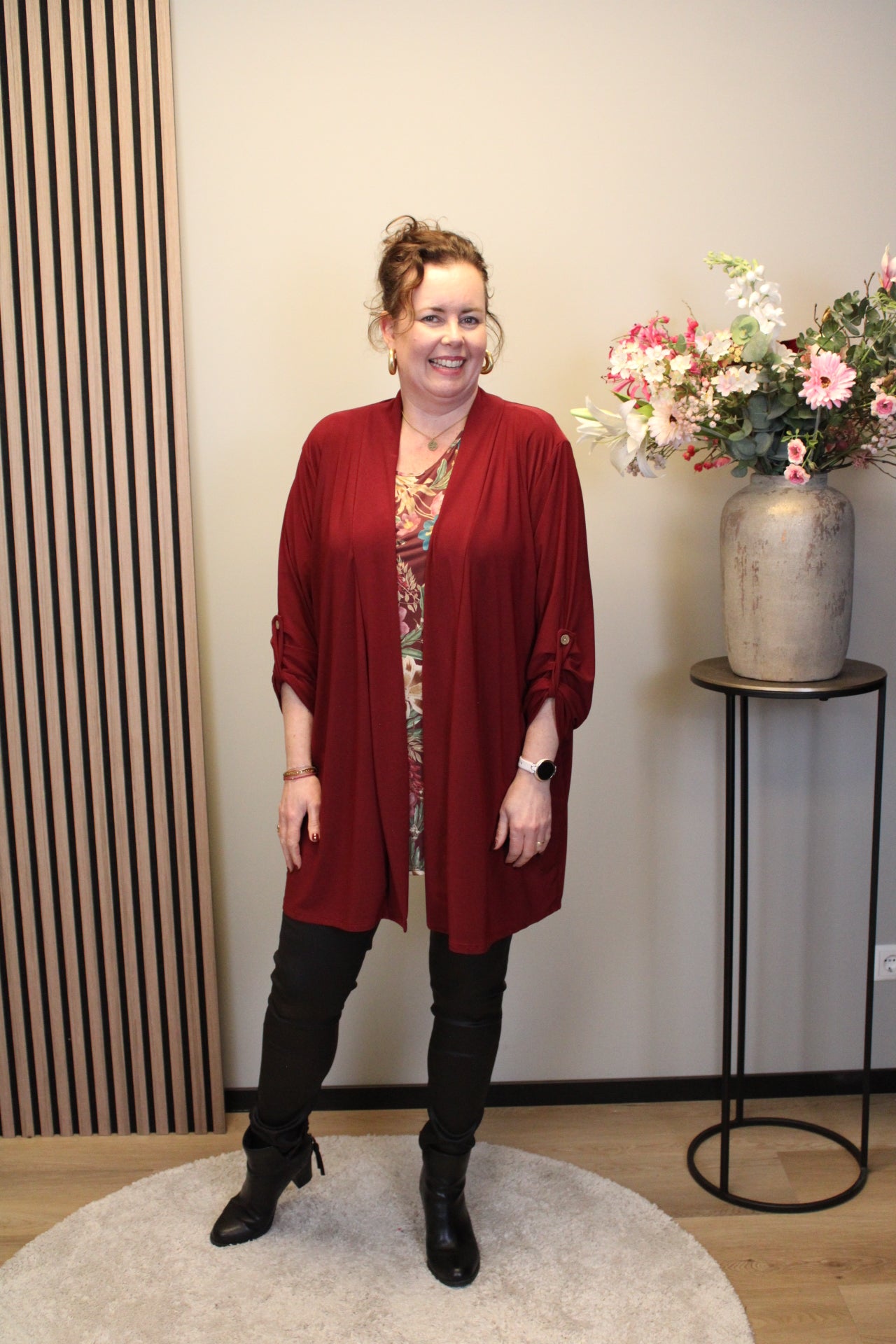 Nienke | Dun vestje kort bordeaux 48 t/m 52