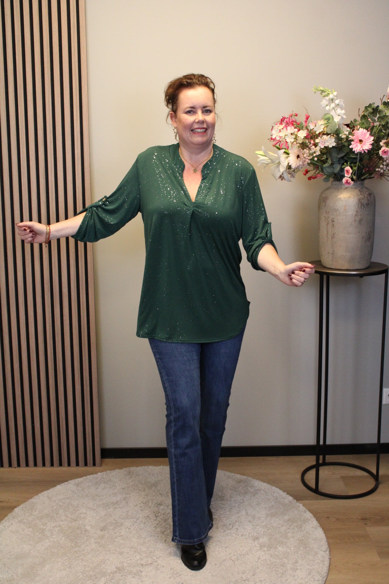 Sara | Schwarze Bluse mit Kragen 38 bis 48