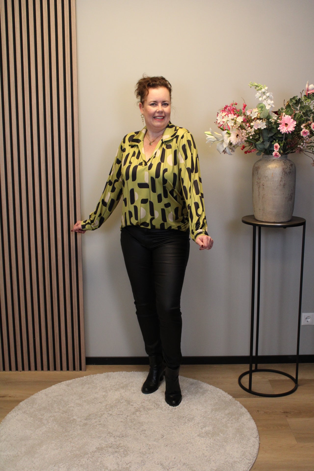 Dora | Bluse schwarz Langarm 52 bis 58