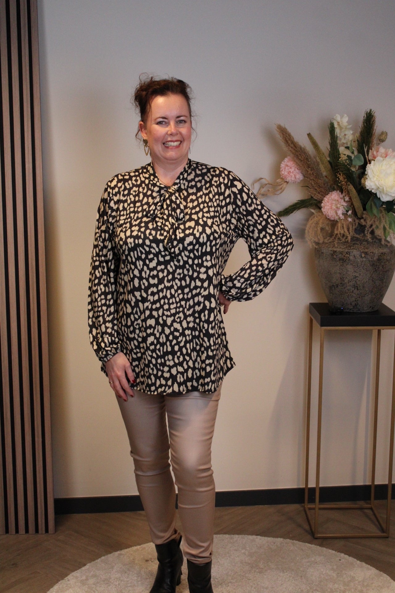 Daantje | Schwarze Langarmbluse 52 bis 58